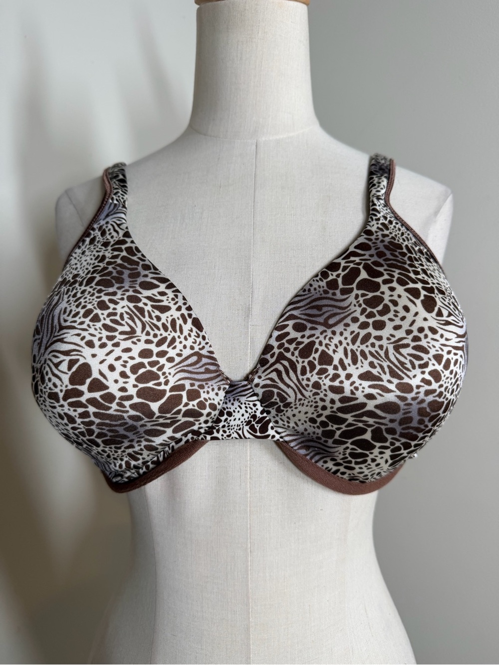 Bali One Smooth U Lift Underwire -SZ 36D- Brown White Abstract Print Bra